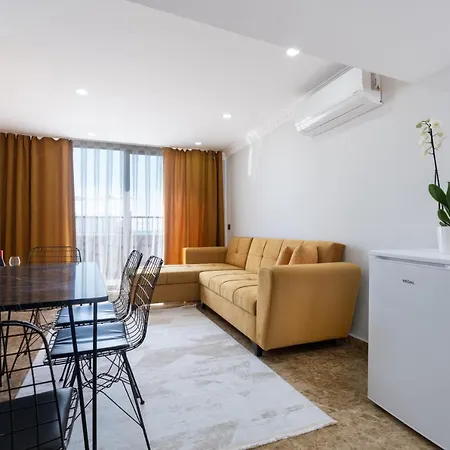 Antsun Apartment